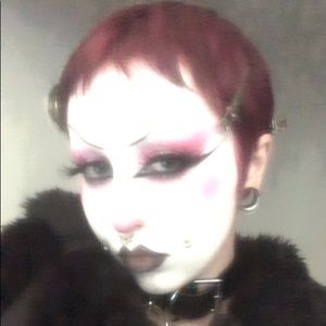 Meet your Posher, Jacqueline